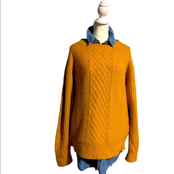 Uniqlo Sweaters - Ines De La Fressange Paris cable knit sweater with wool and alpaca  size medium
